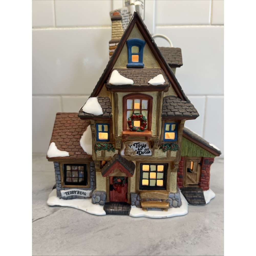 Santa's Workbench Collection The Calico Cat Toy Shop 1999 No Box